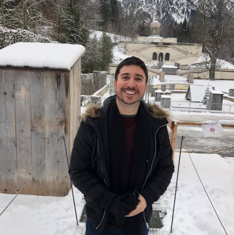 Meet your Posher, Javier